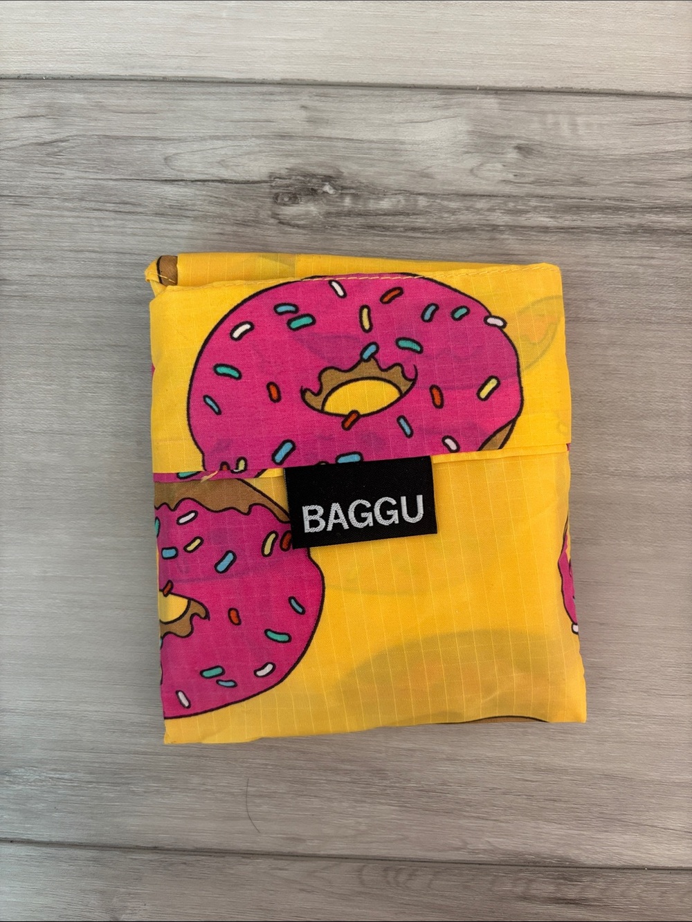 BAGGU rare limited edition The Simpsons Pink Donut Print reusable tote
